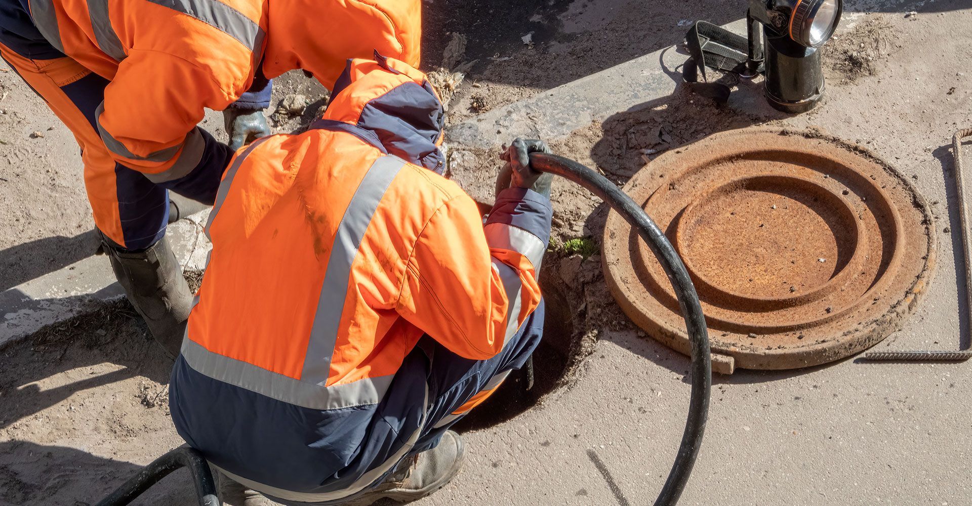 Hydrojetting the Dirty Sewer