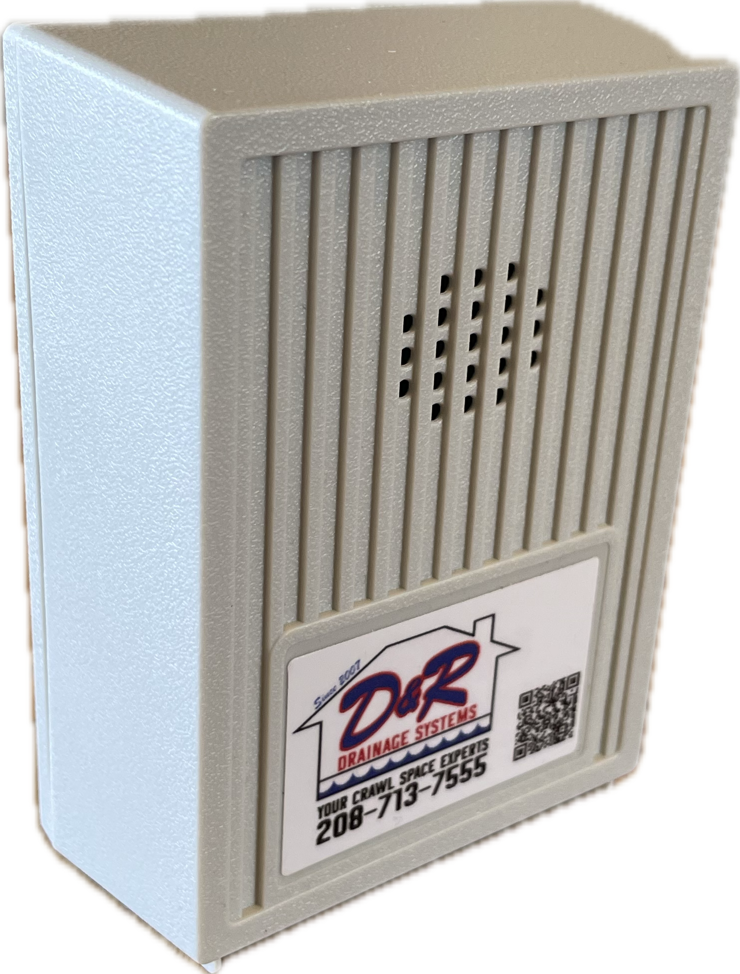 Small gray wall-mounted speaker/intercom with vertical grille and D&R label on front.
