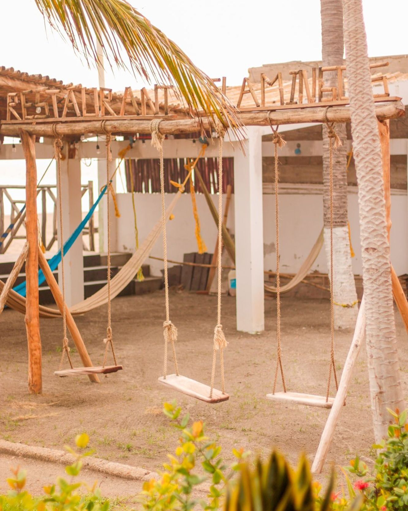 GARDEN BEACH HOTEL - JUEGO PARA NIÑOS