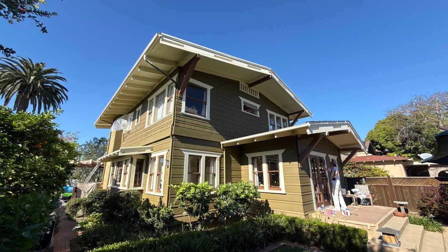 How to Tell If It’s Time to Repaint Your Mission Hills Home
