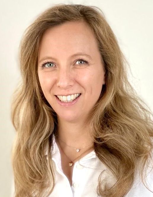 OA Dr. Nadja Jiresch - Specialist in Orthopedics and Orthopedic Surgery OA Dr. Nadja Jiresch - Urban Spine - Spine & Scoliosis Center - 1010 Wien