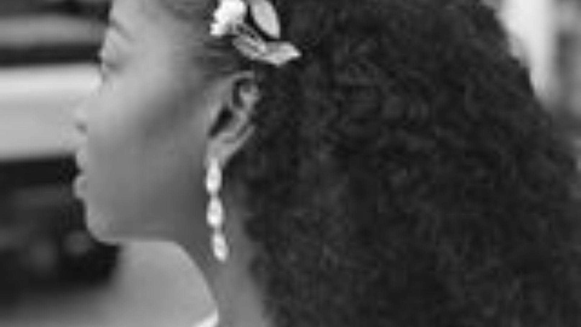 4th curly hair model