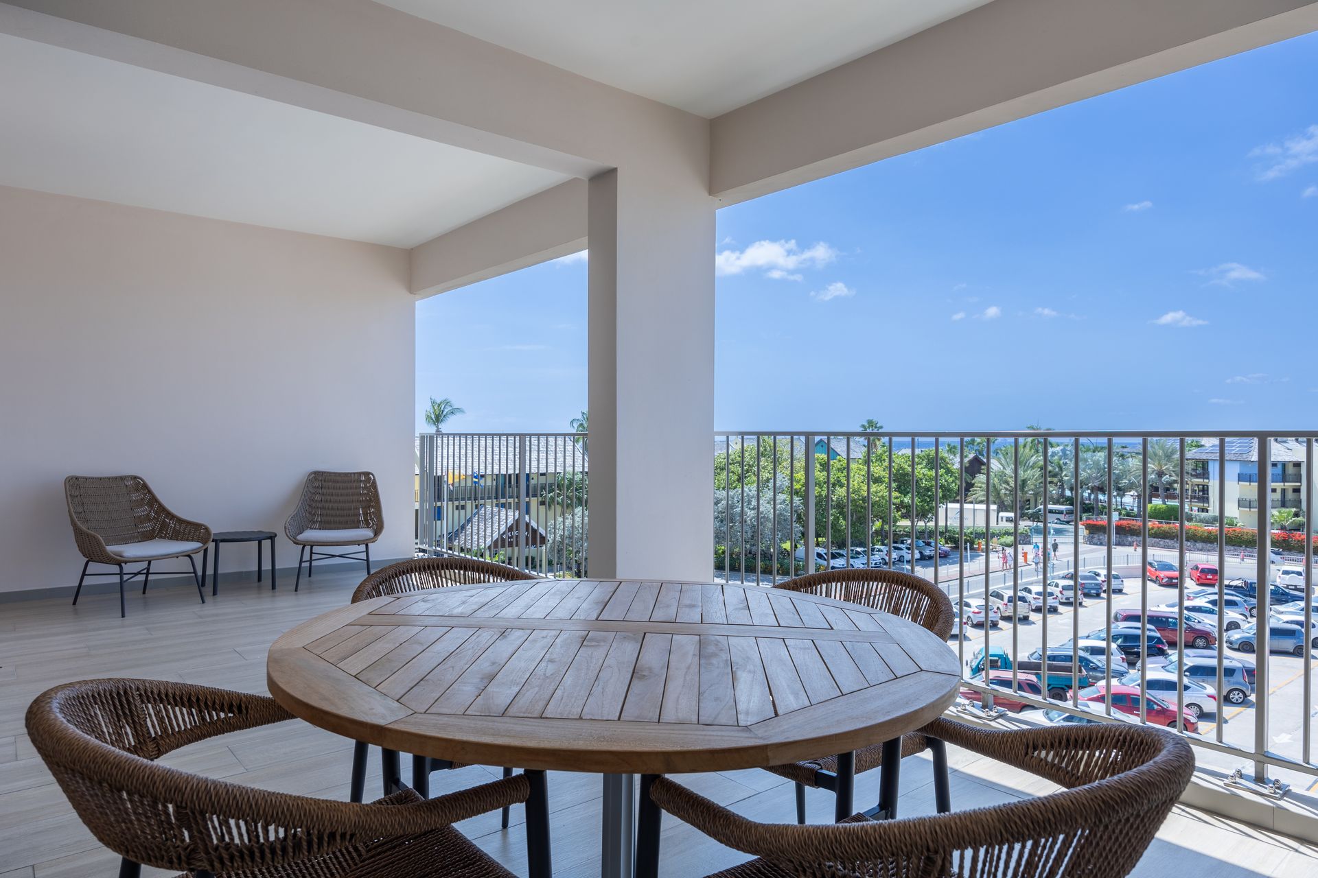 Deluxe Suite | Dolphin Suites & Wellness Curaçao
