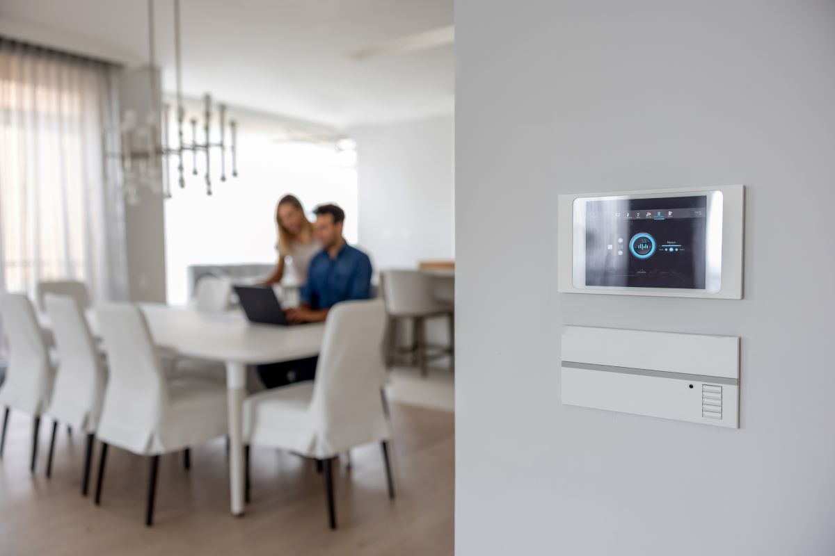 cctv inergarted alarm security home