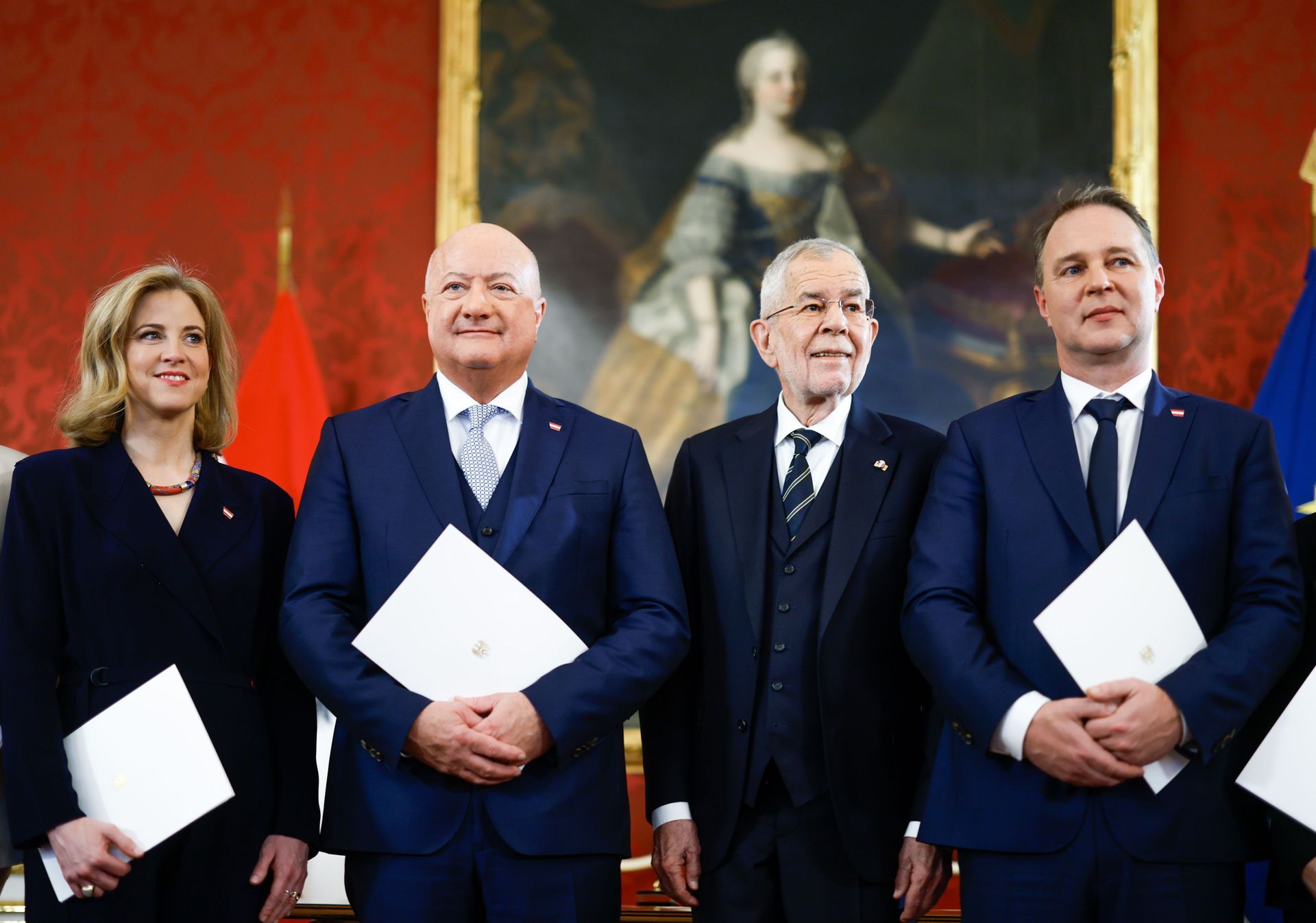 Heute wurde die neue Bundesregierung angelobt - ich habe das Regierungsprogramm von ÖVP, SPÖ & NEOS 
