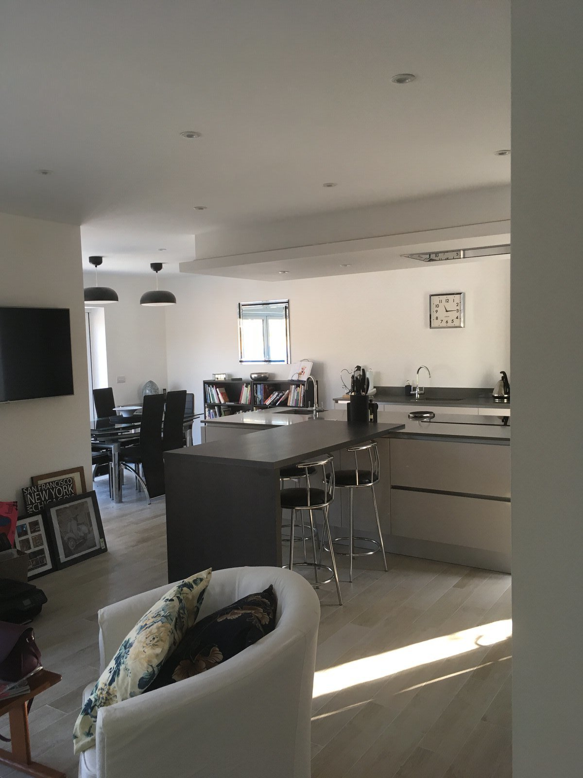 Open-plan, modern kitchen in renovated bungalow in Cheshire