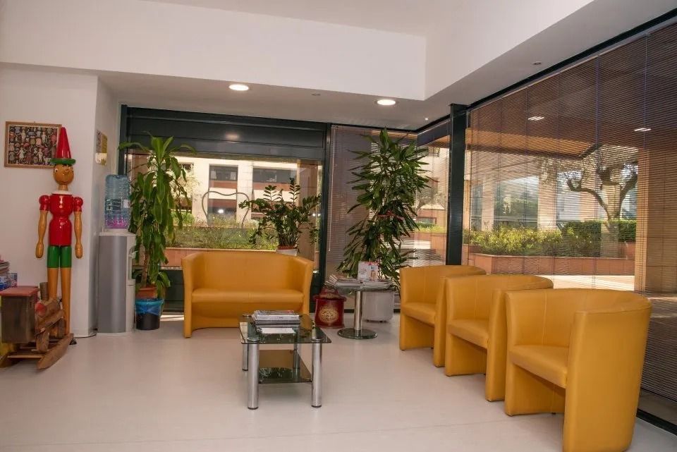 sala di attesa dello studio dentistico di Como
