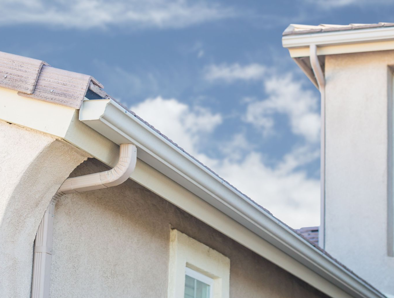 Choosing the Right Gutters for Your Roof Type