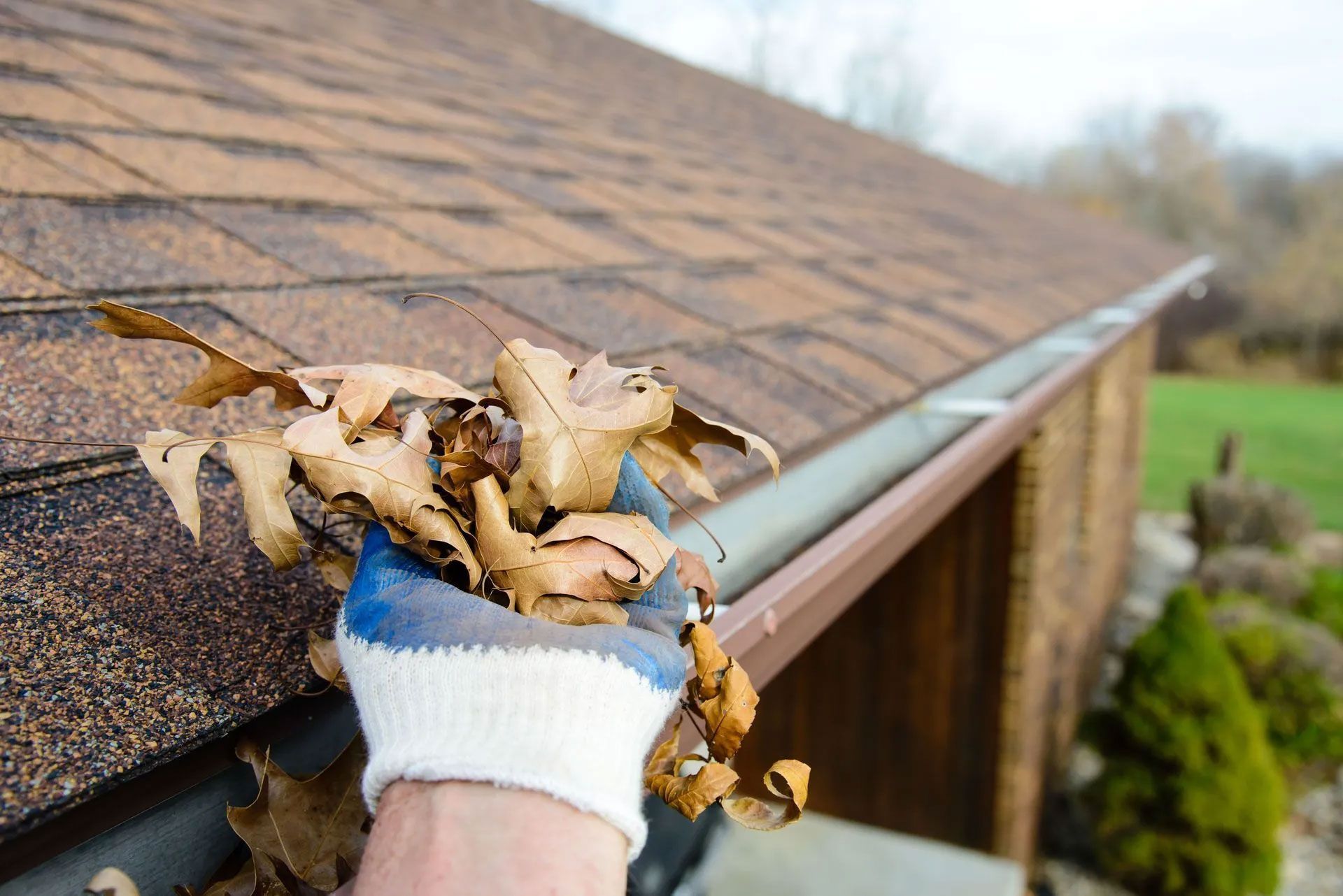 A Guide to Gutter Maintenance