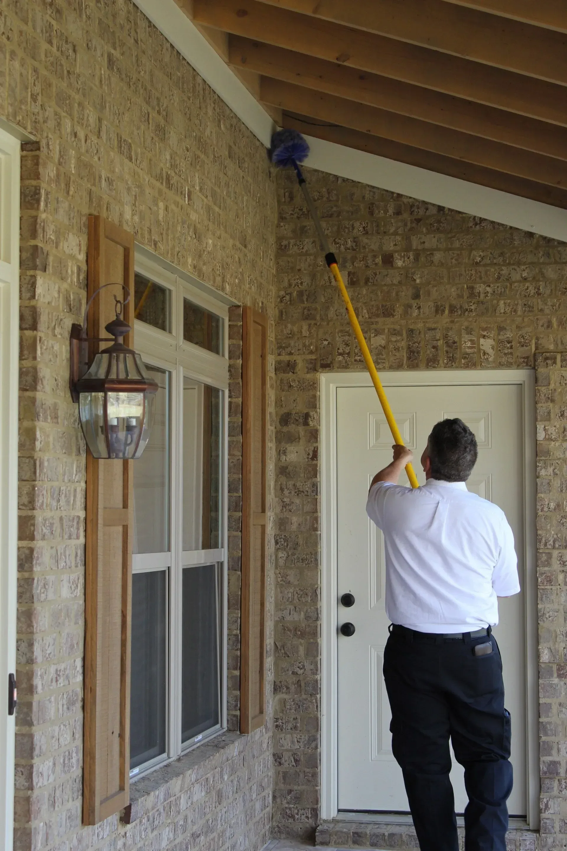 Pest Control — Columbus, MS — Bugs-B-Gone