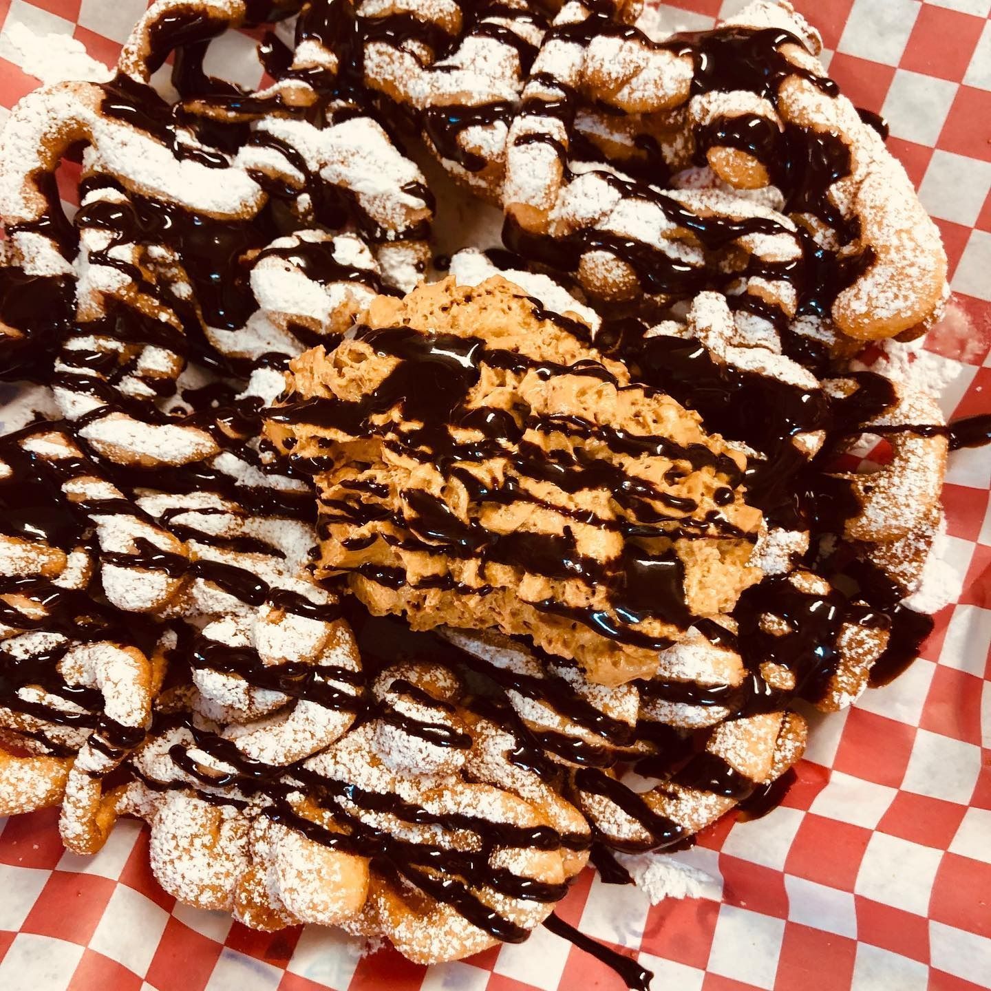 Fantasy Funnel Cake LLC Jumbo Soft Pretzels