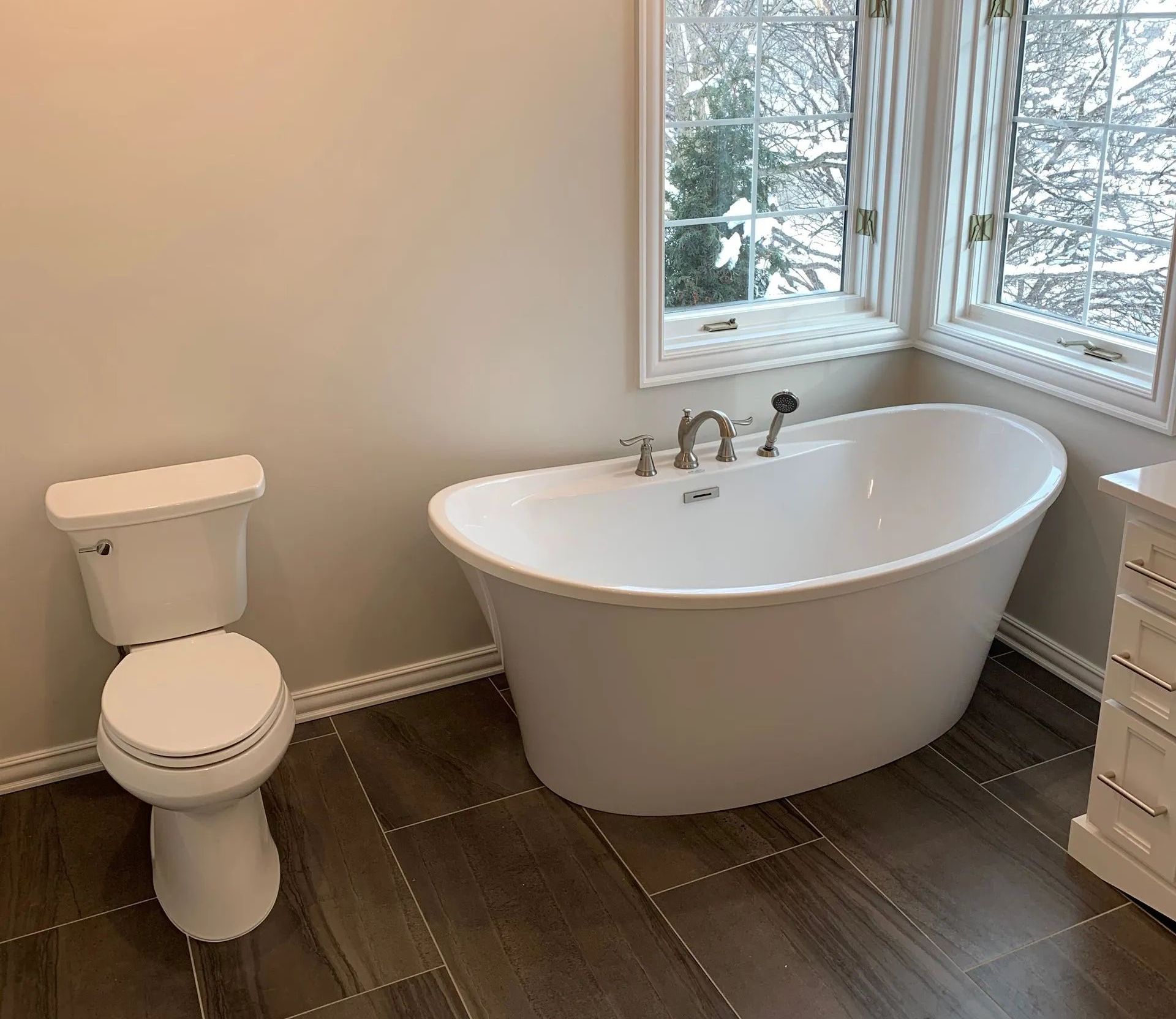 Bathroom Plumbing Fixtures in a Green Bay Home