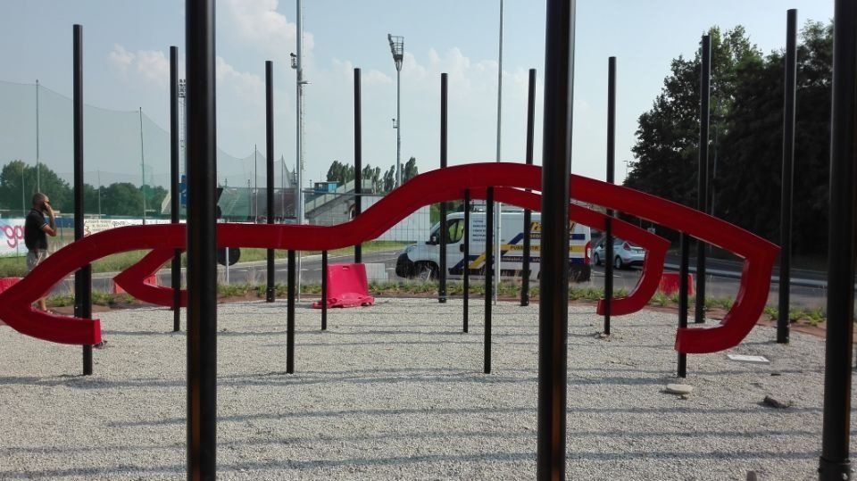 Installazione di insegne pubblicitarie
