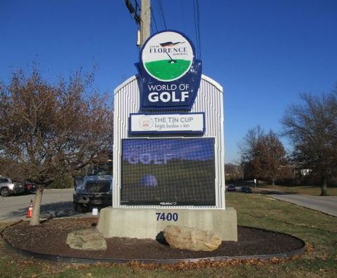 world of golf monument sign