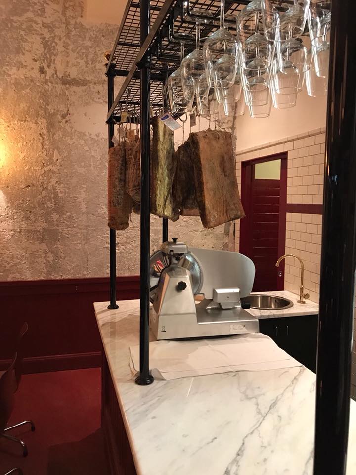 bancone in marmo per ristorante