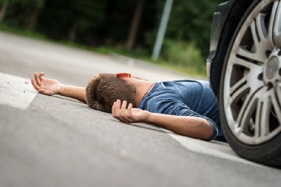 incidente con pedone, risarcimento pedone investito, investimento pedone