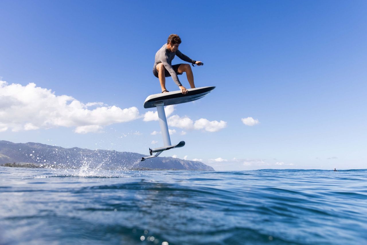 Vous avez cédé à la folie des Water Toys ? Vous devez donc certainement connaître le fliteboard ! 