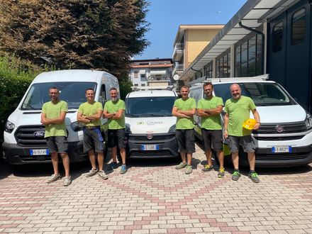 Tecnici Caravati durante l'installazione dell'impianto