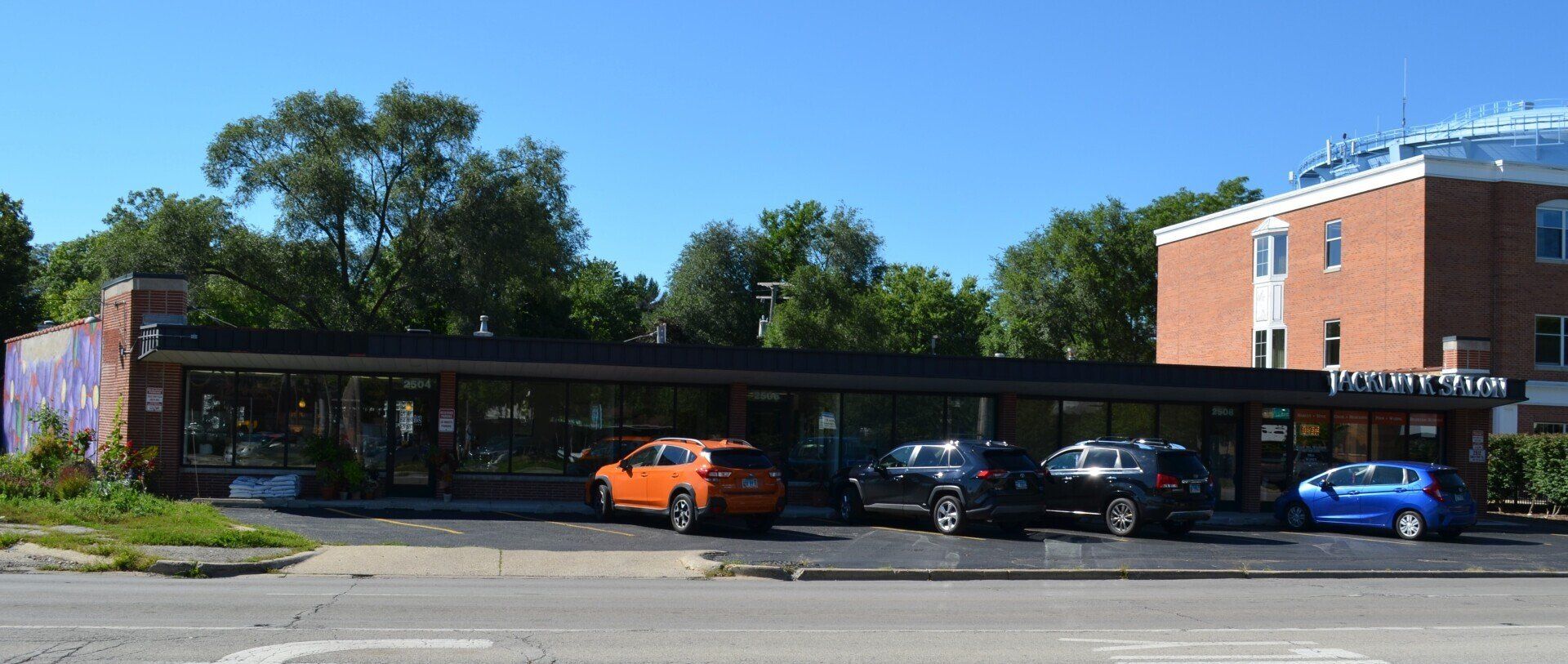 Parking lot of Gross Point Plaza