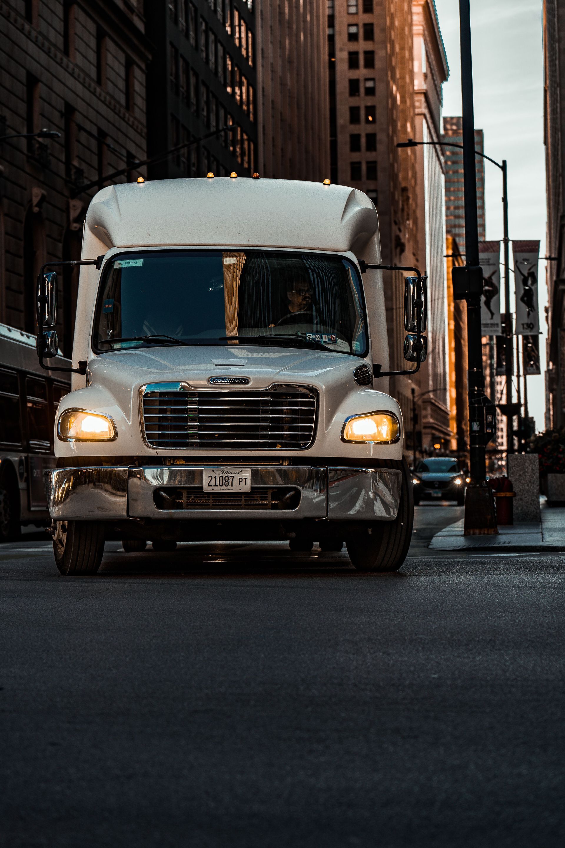 Mini coach rental in Chicago