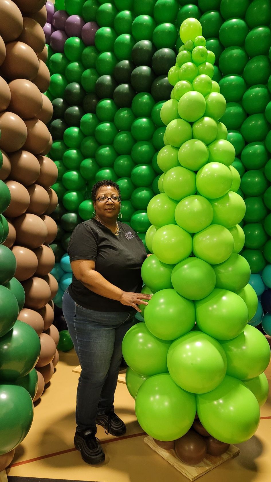 Large organic gold balloon arch