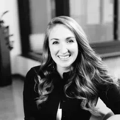 Emilie Kauffman, Operations Manager at top real estate team in Los Angeles, Lisa Kirshner Properties