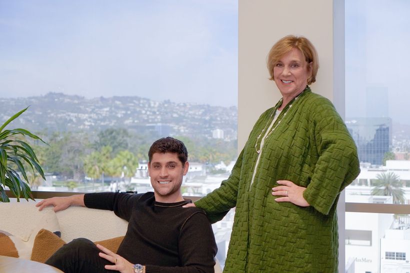 Best realtor in Los Angeles, Lisa Kirshner, engaged in conversation with her client.