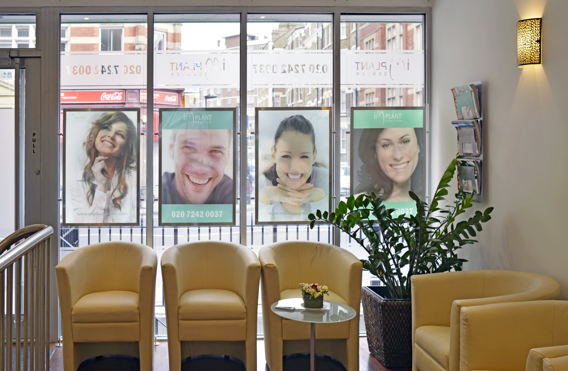 Dental implants, in a trustworthy clinic, from experienced professionals.