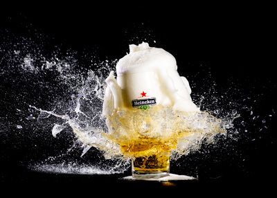 highspeed fotografie highspeed photograpy beer in a glass heinekenbier