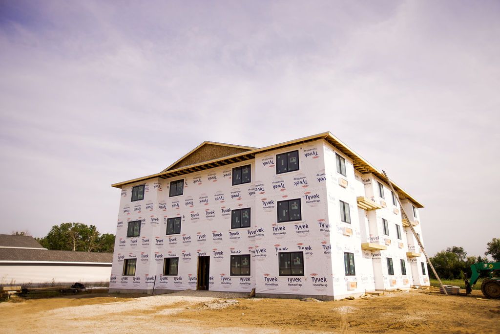 west-brook-apartments-merit-development-manchester-ia