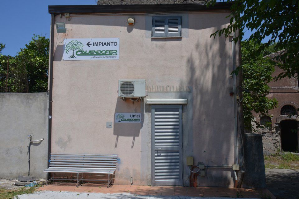 Esterno azienda Caliendofer