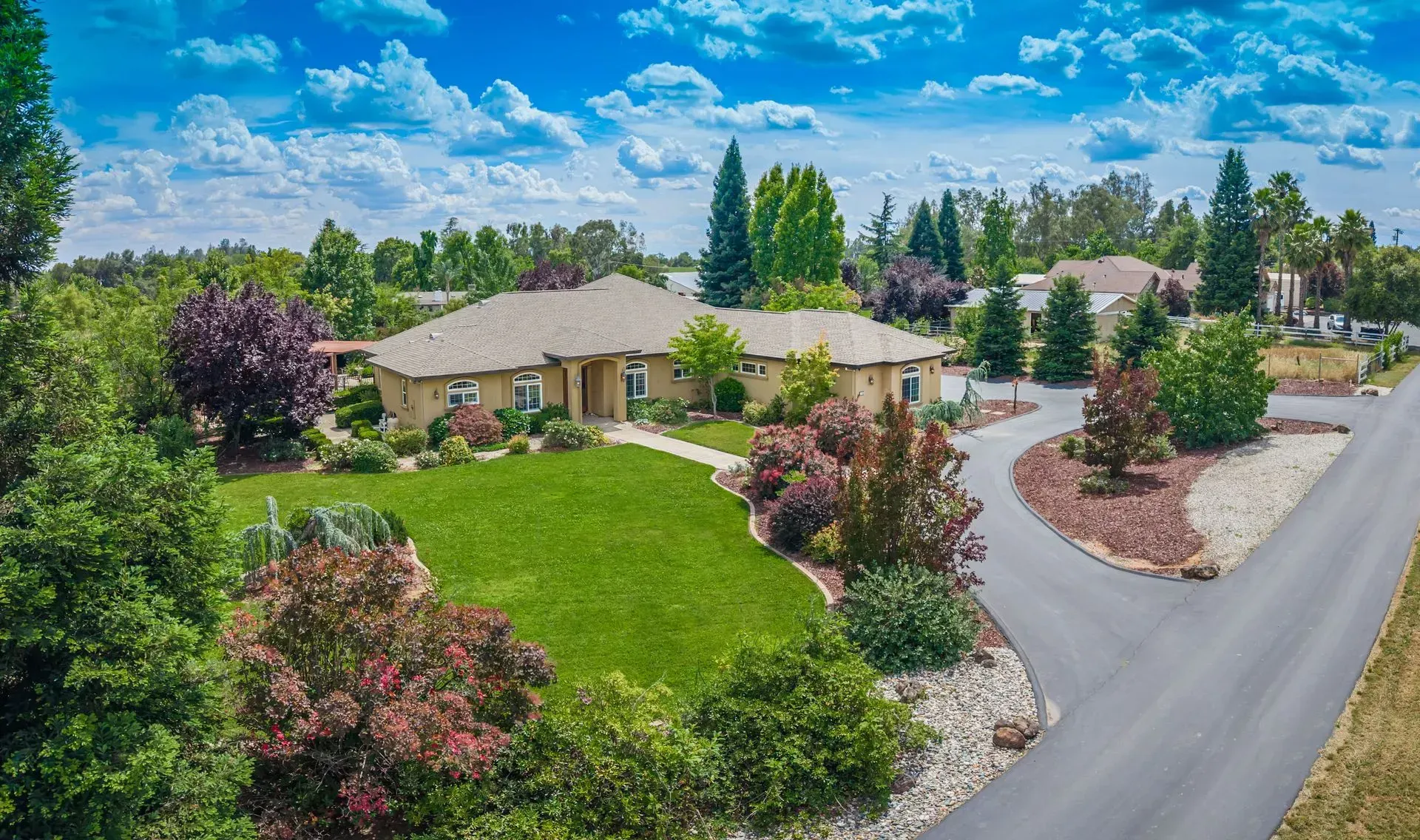 Custom single-level real estate for sale at 7190 Starkview Pl, listed by Loomis, C realtor Zac Bacon