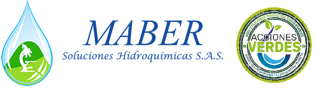 Un logotipo para camara ambiental del plastico con una hoja en el medio.