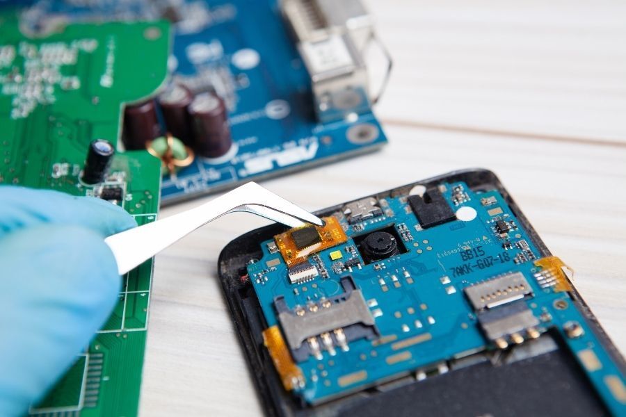hardware repair and maintenance