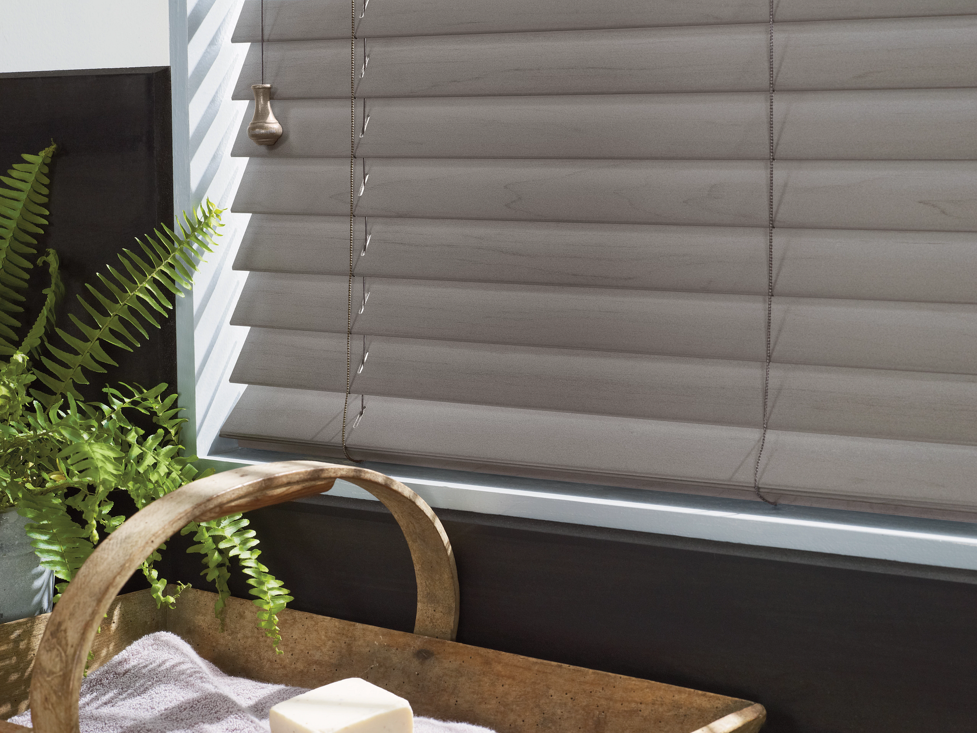 Hunter Douglas EverWood® Faux Wood Blinds near Warrington, Pennsylvania