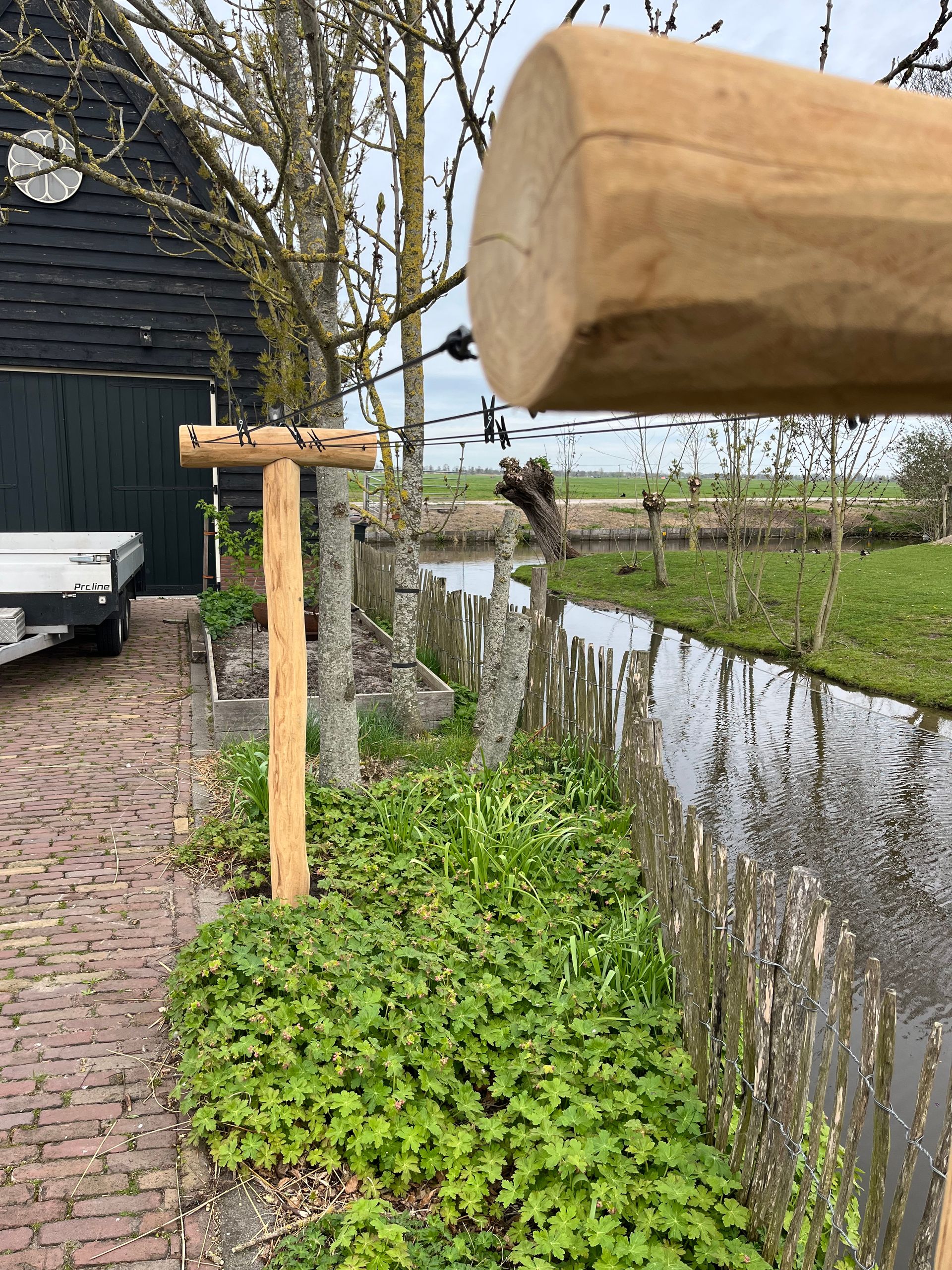Robinia waslijn palen