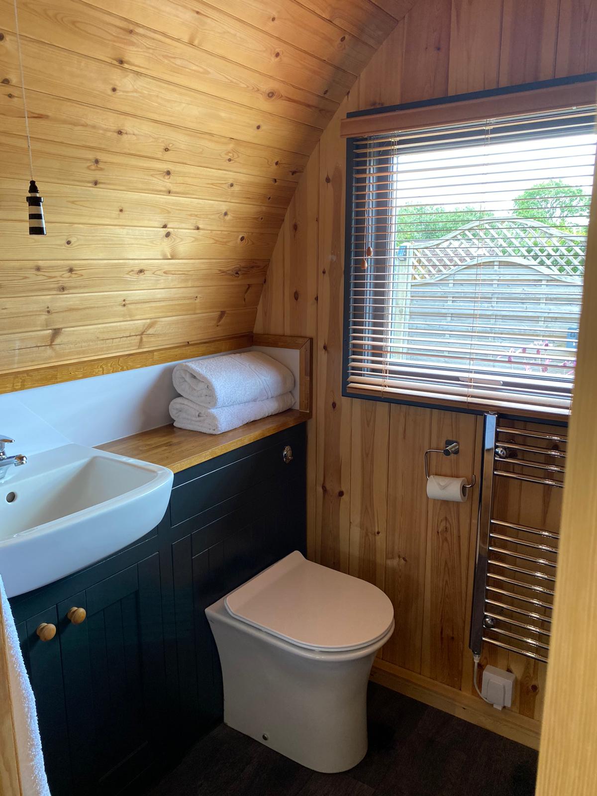 Kingfisher Luxury Camping POD with Hot Tub | Bristol, Bath & Cotswolds