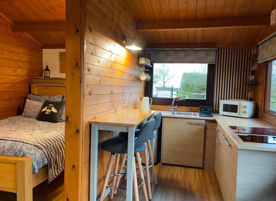 The Lodge Luxury Camping Cabin with Hot Tub | Bristol, Bath & Cotswolds