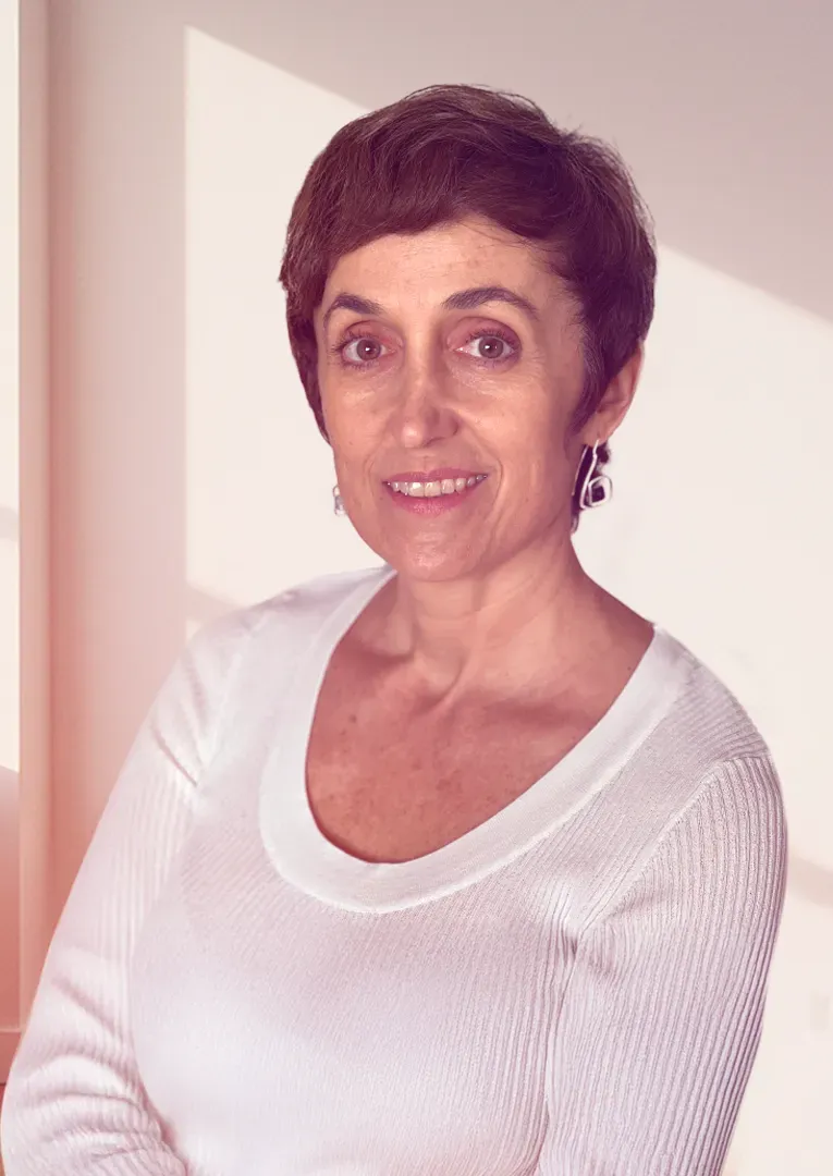 Claudia Feitosa-Santana