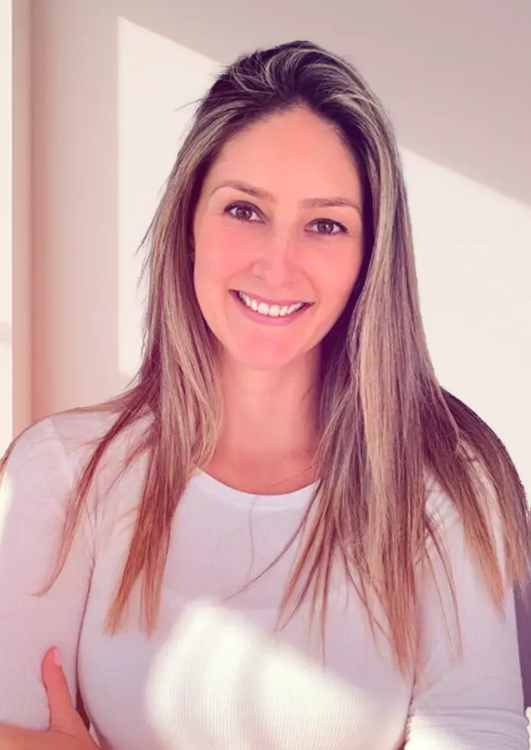 Débora Fava