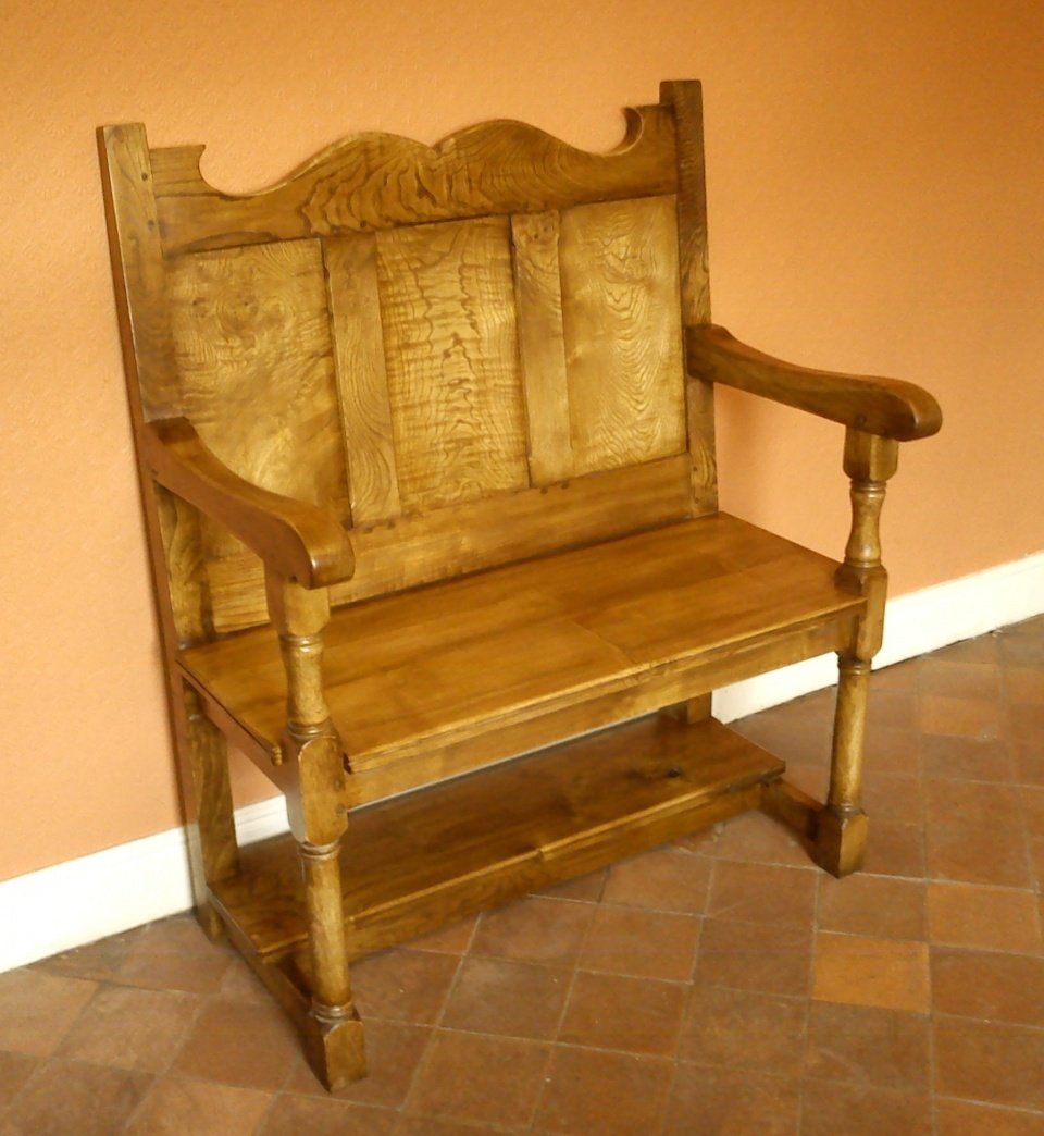 image of a 2 seater settle in sweet chestnut made by Patrick Turk the owner of Forest 2 Furniture using timber milled and dried by him