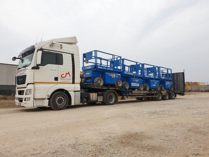 Camion per trasporti industriali