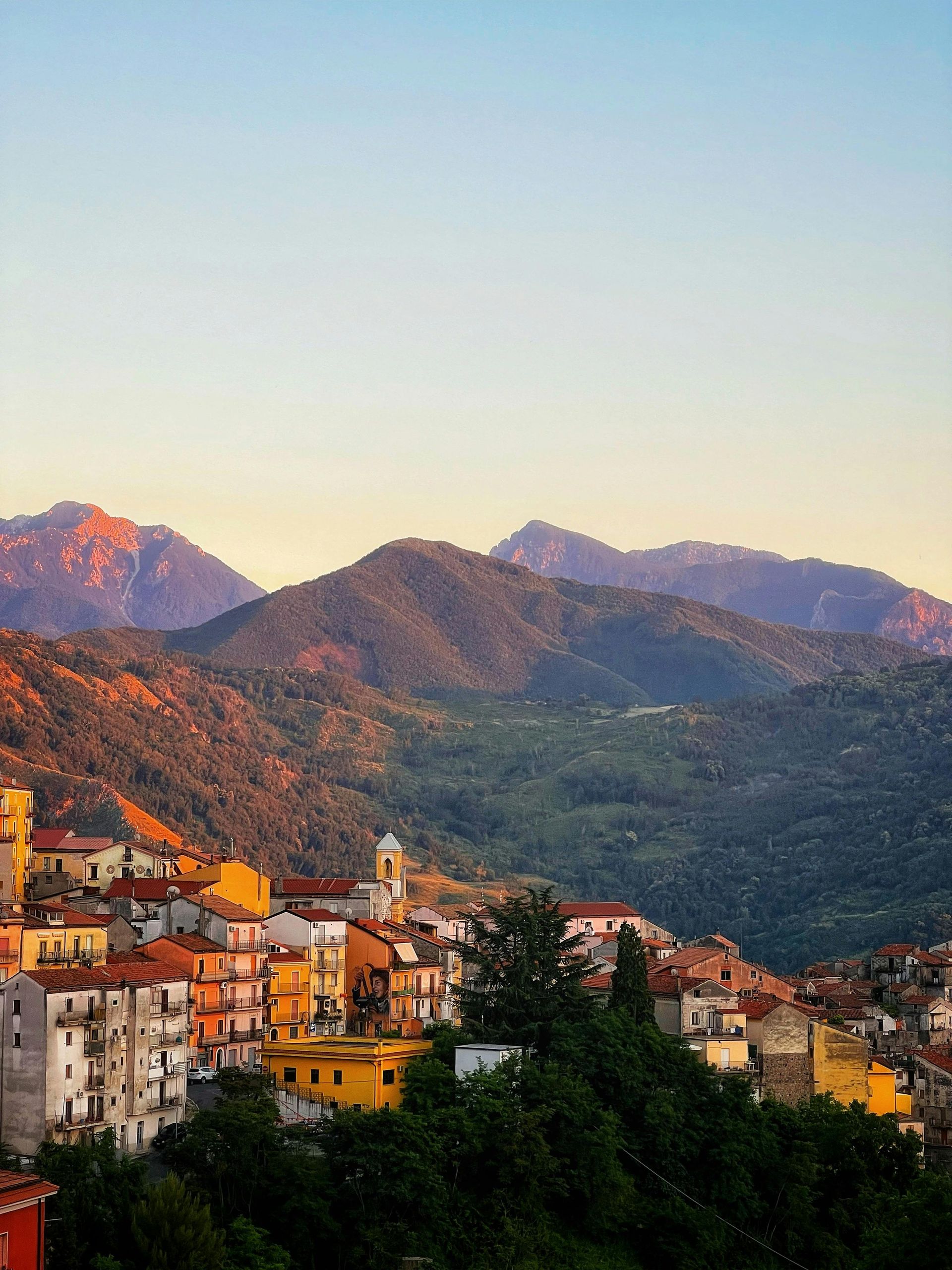 Abruzzo mountain lines.