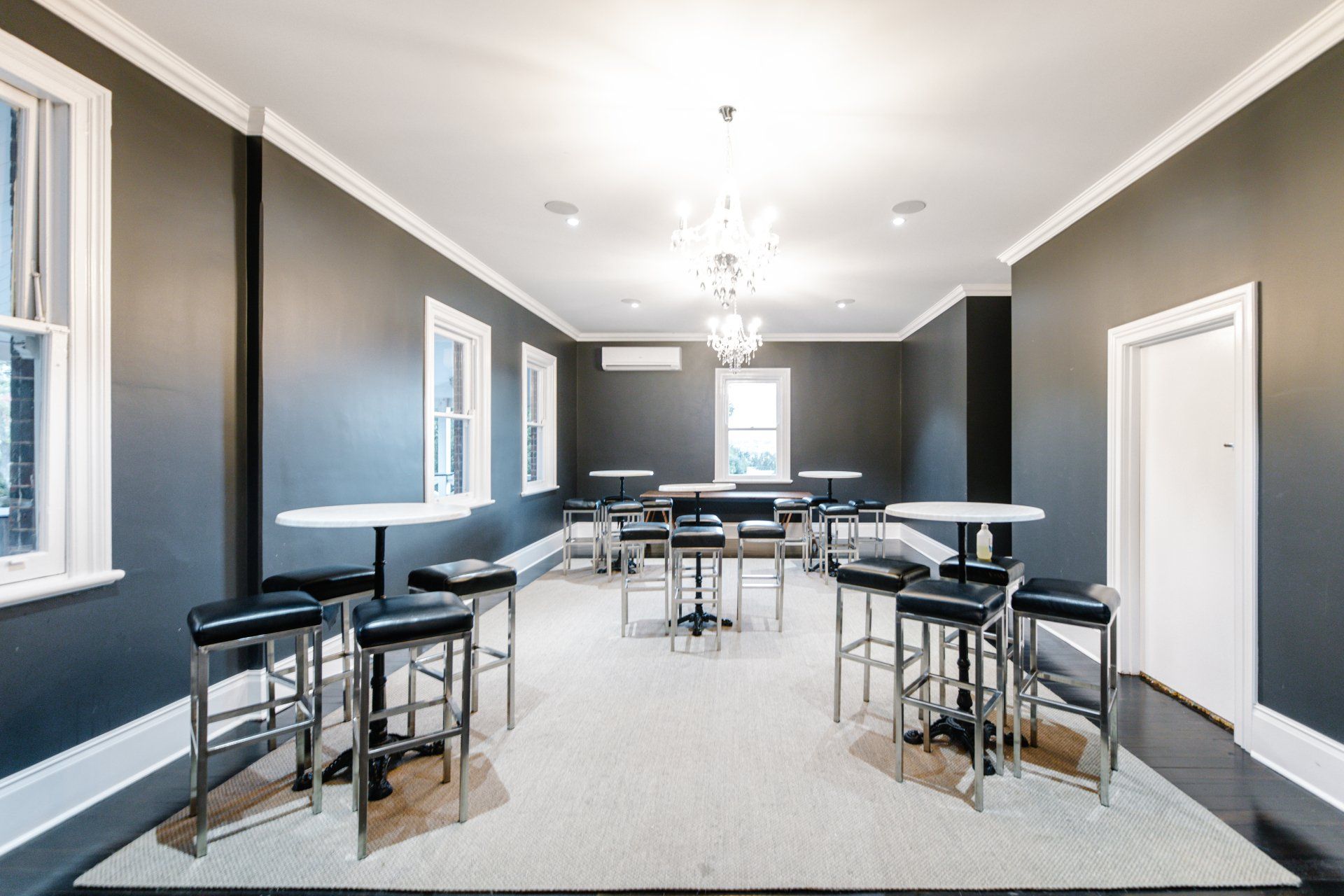 Royal Hotel Dining 3