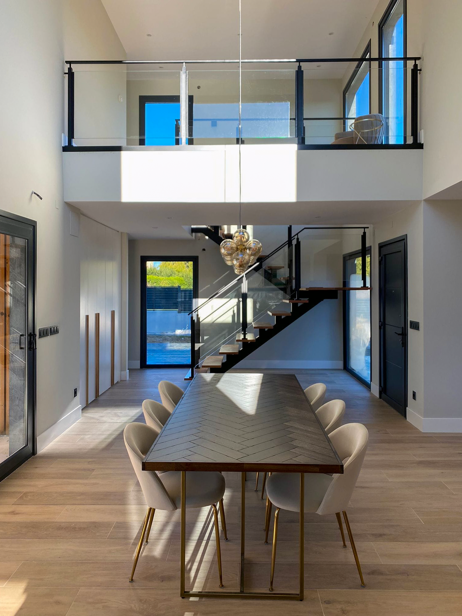 Interiores viviendas modulares industriales Cube