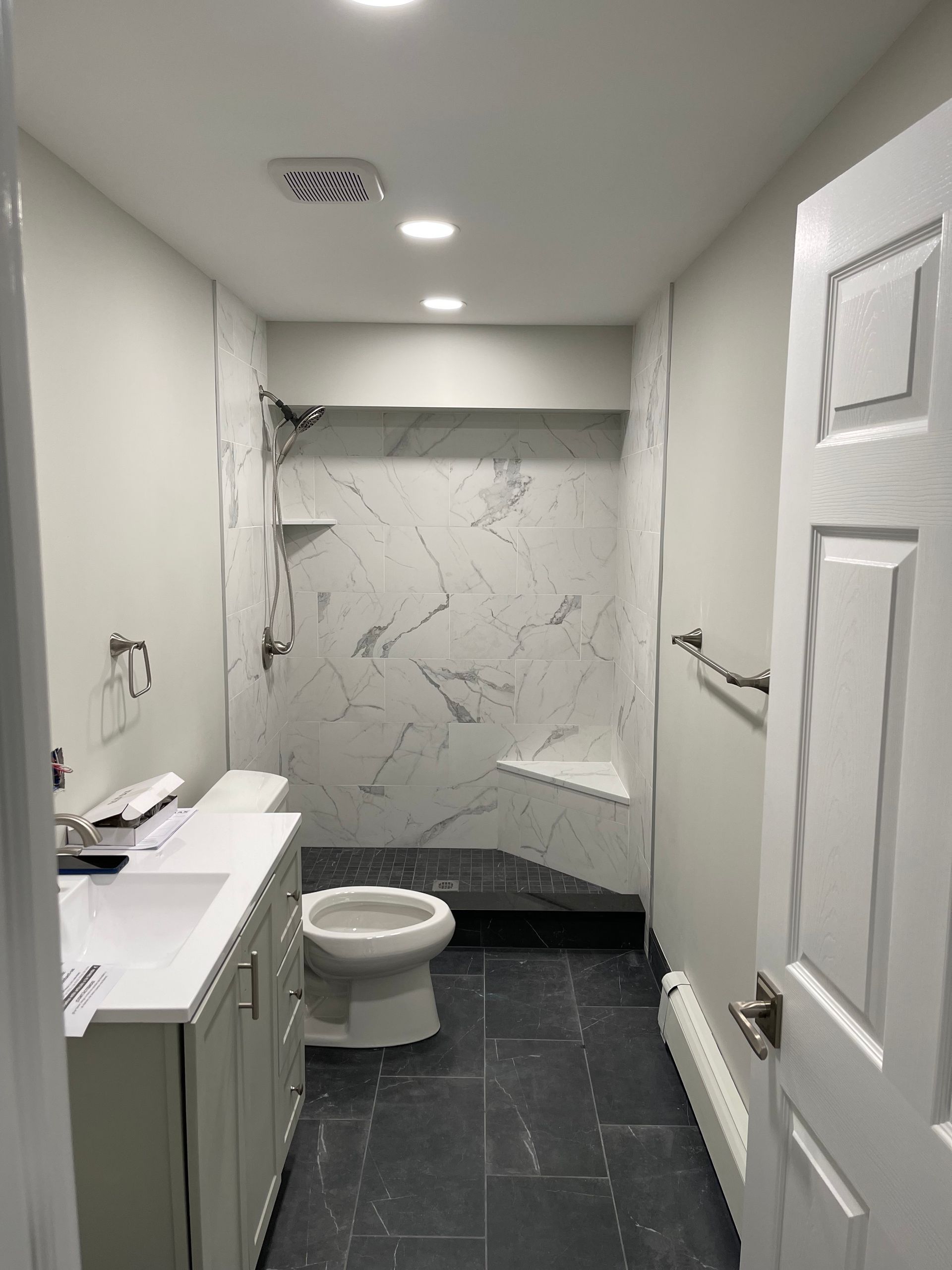 Modern Bathroom