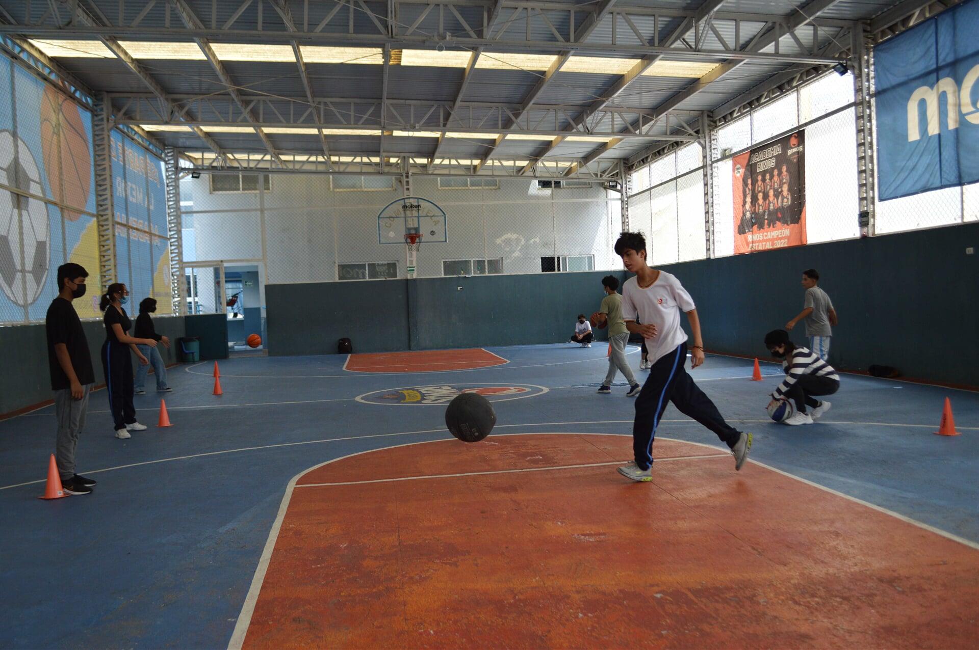 Escuelas Particulares Xalapa ILUSTRE COLEGIO SANTIAGO DE COMPOSTELA Escuelas Particulares Xalapa ILUSTRE COLEGIO SANTIAGO DE COMPOSTELA
