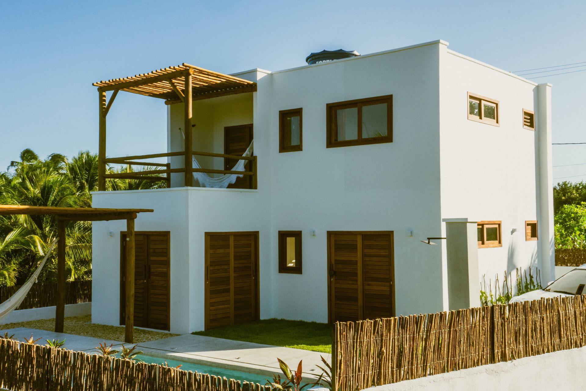 Casa YBYTU