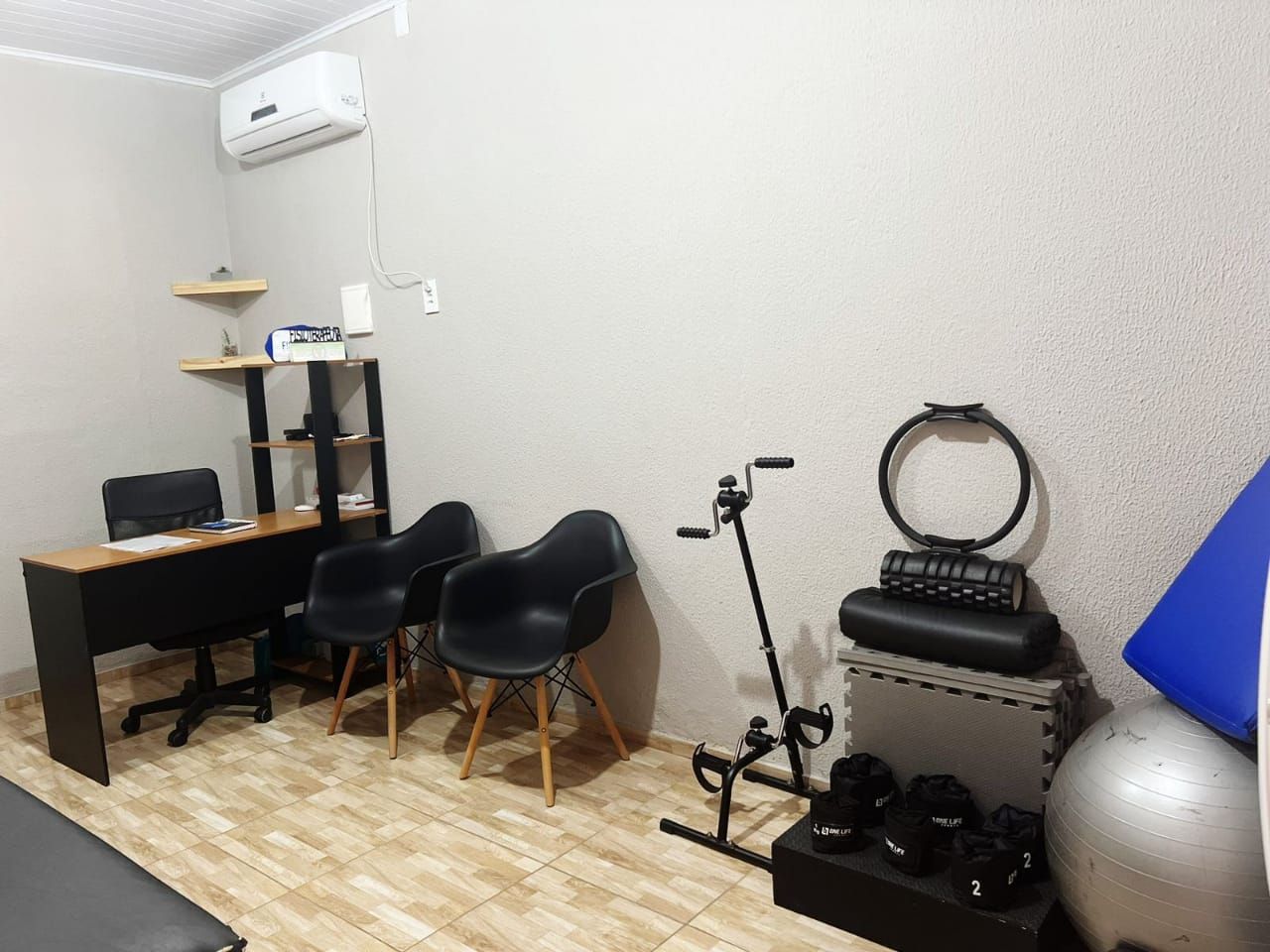 Consultório de Fisioterapia e Serviço de fisioterapia em domicílio