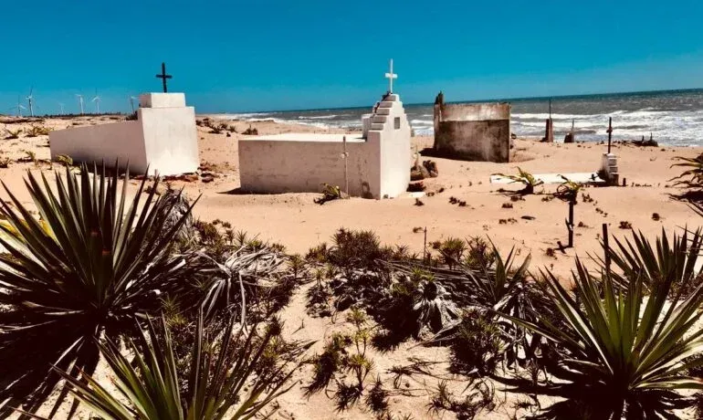 Visita ao cemitério das Pedras Compridas (São Serafim)